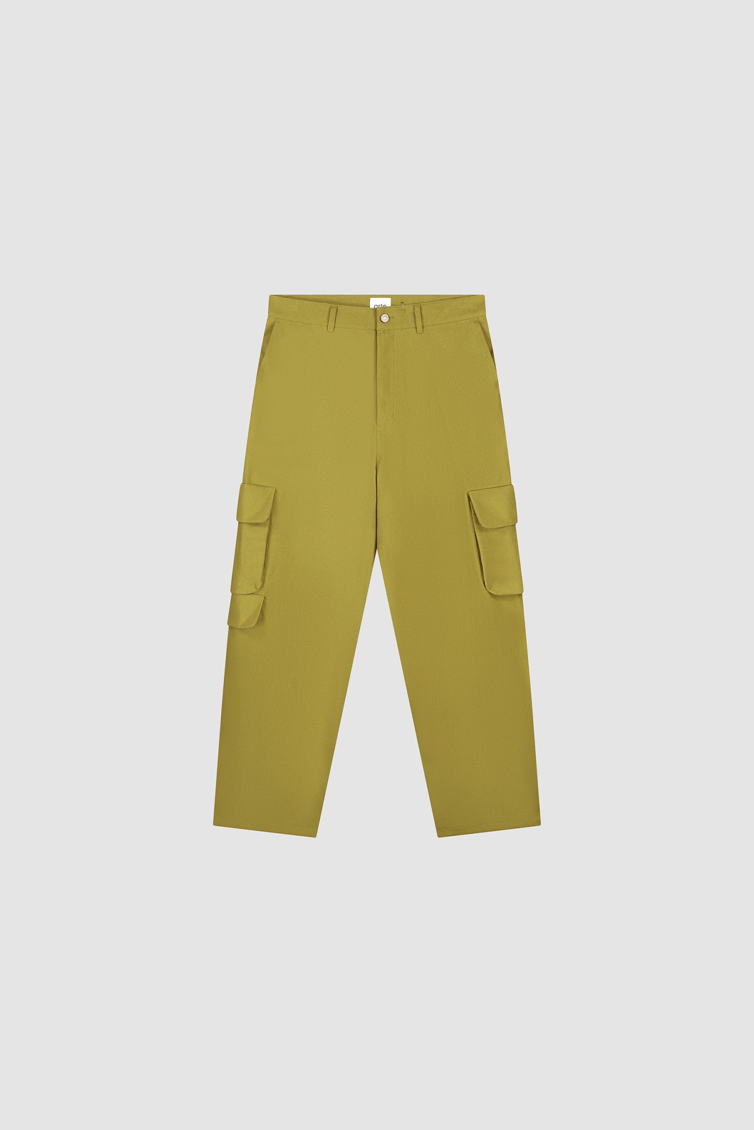 Pantalon cargo en lin vert, vue de face