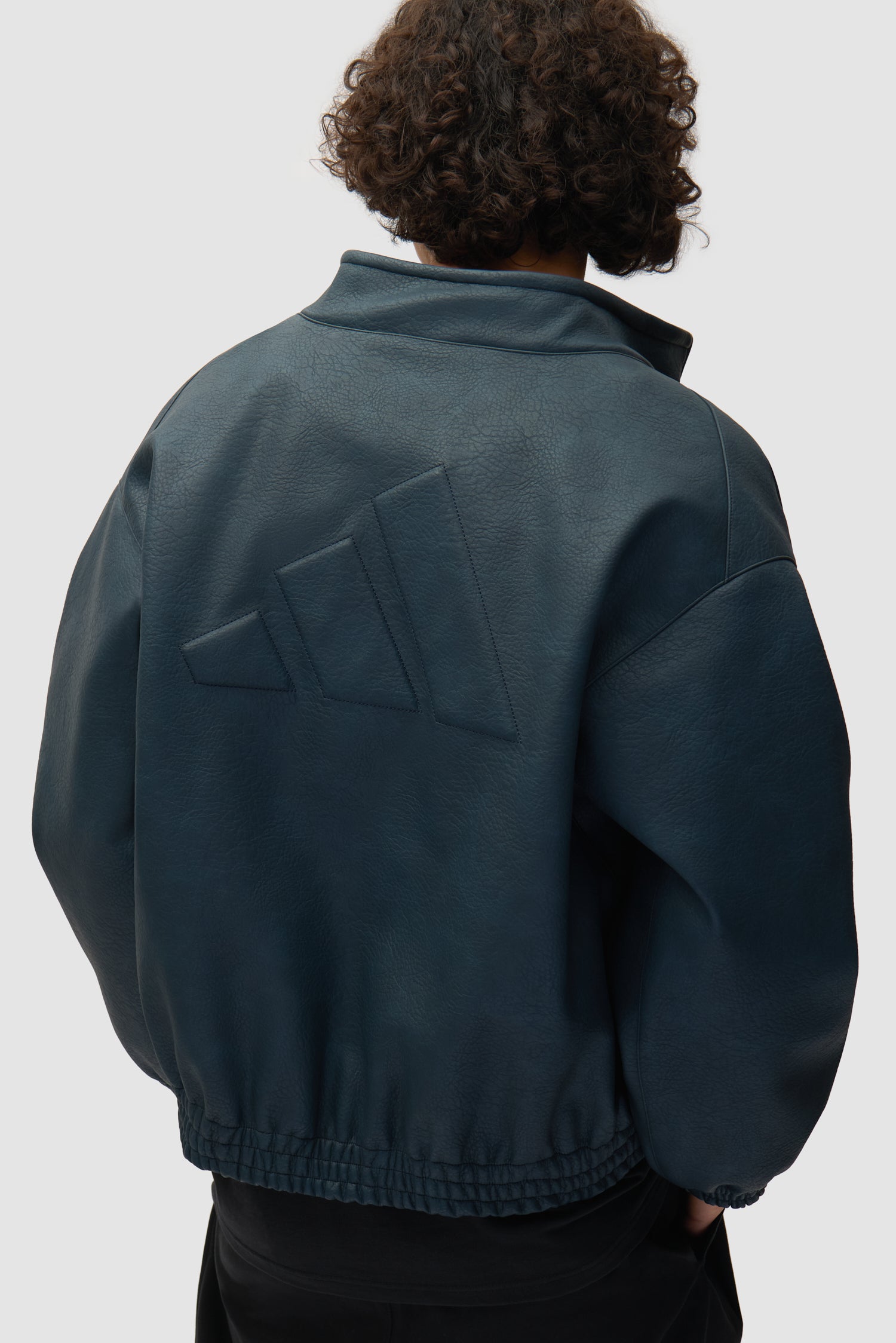 Veste en simili cuir Arte pour adidas - Bleu marine