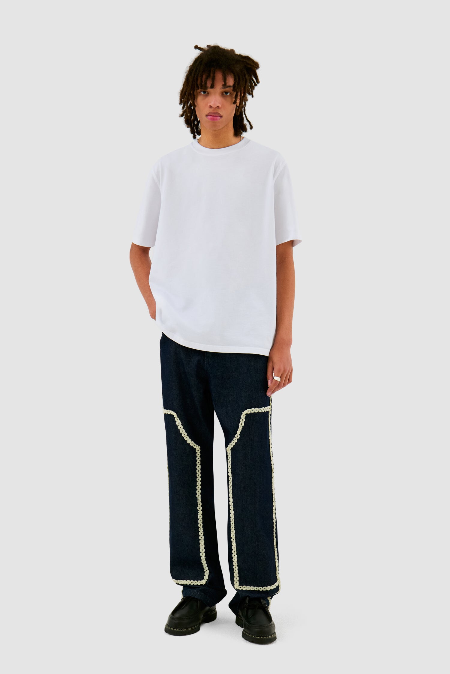 Flower Trim Denim Pants - Dark Wash
