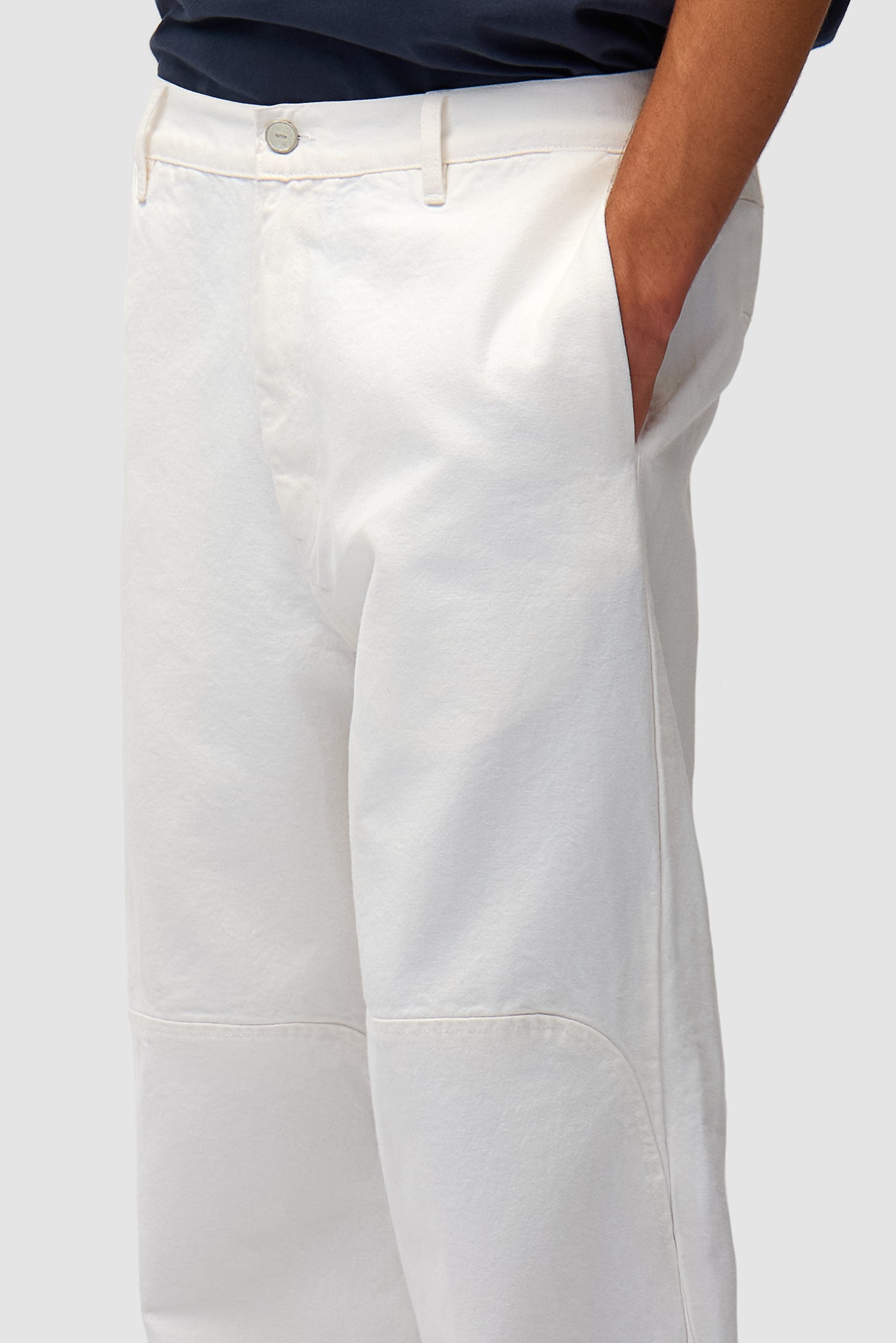 Round Knee Cut Pants - White