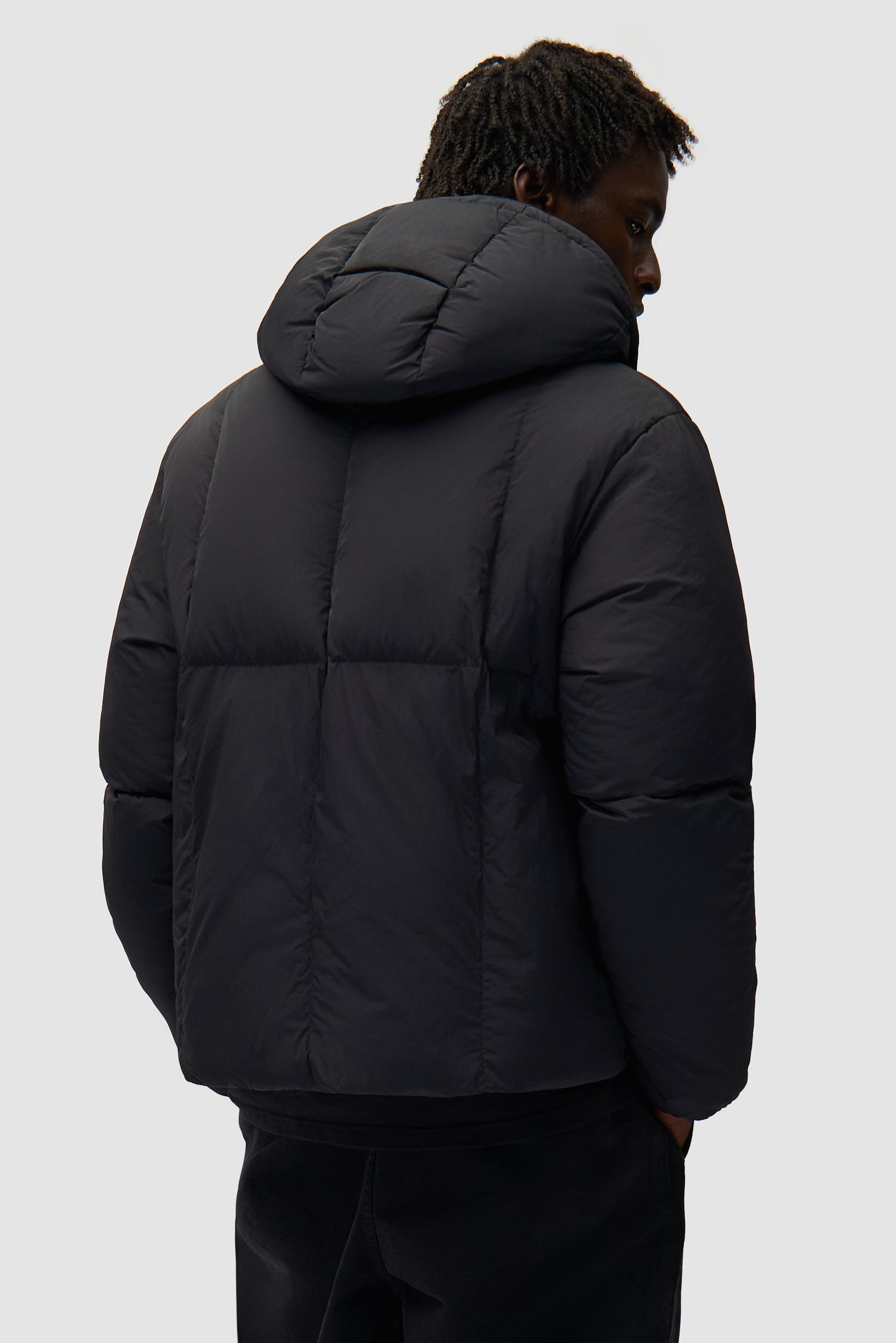 Special Cuts Puffer Jacket - Black