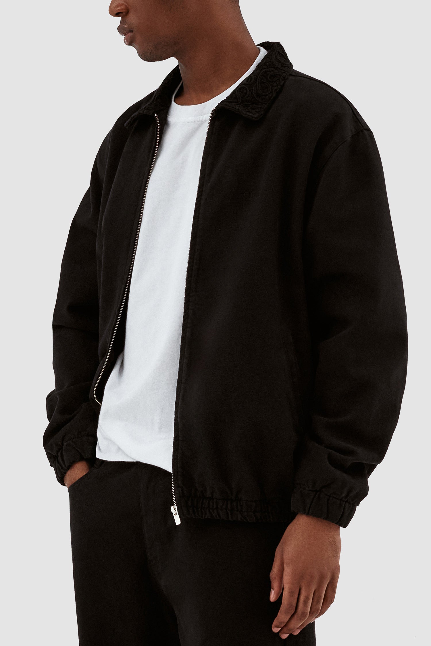 Joshua Detail Collar - Black