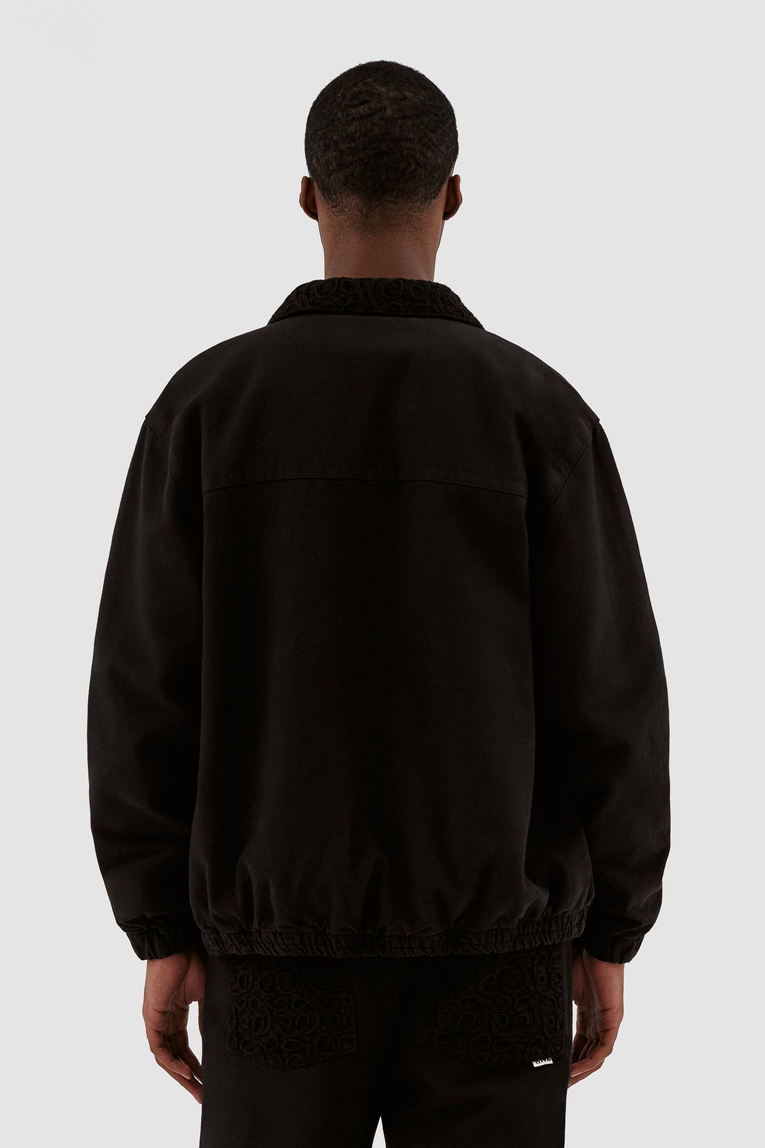 Joshua Detail Collar - Black