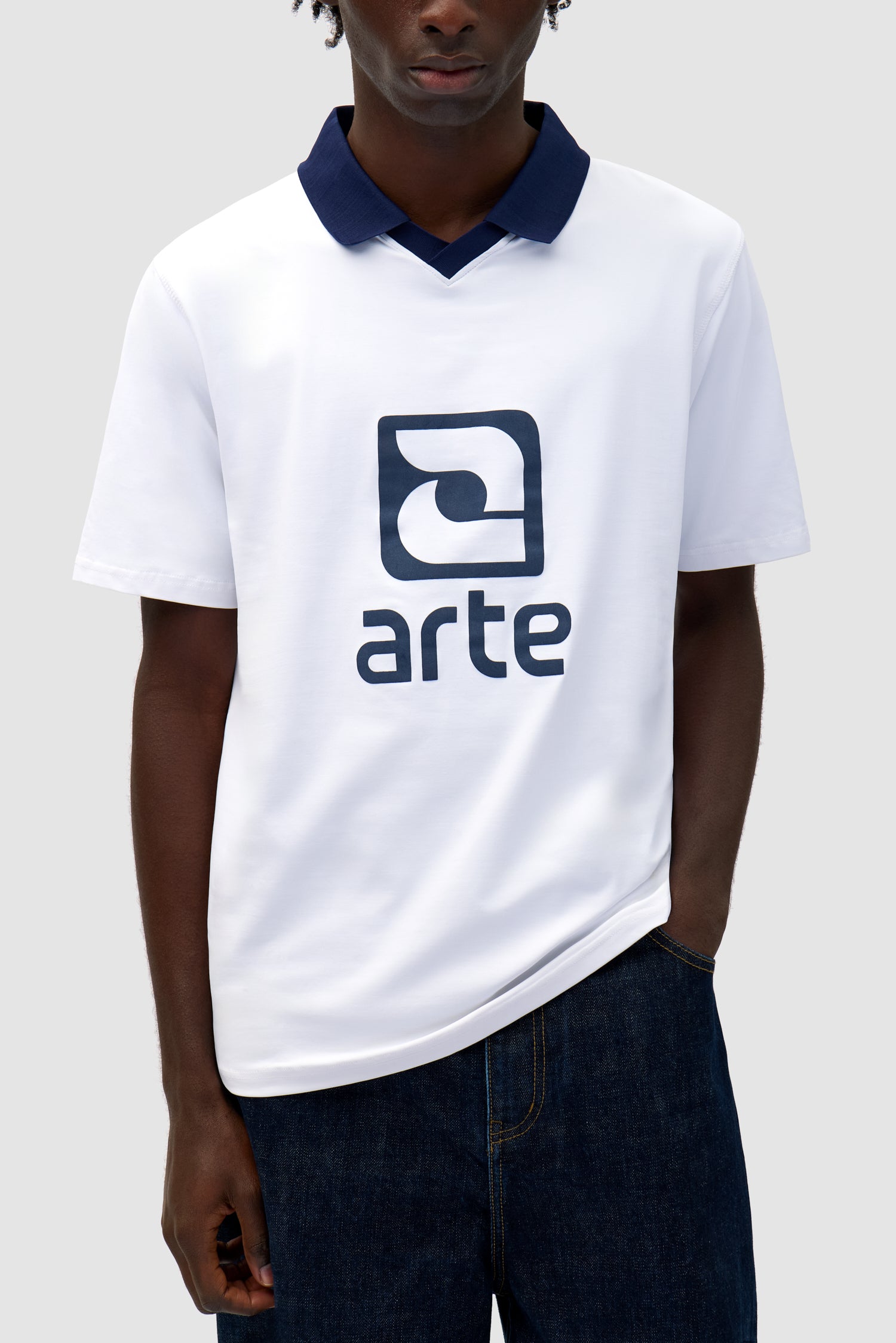 Detail view of Logo Collar T-shirt in White/Navy