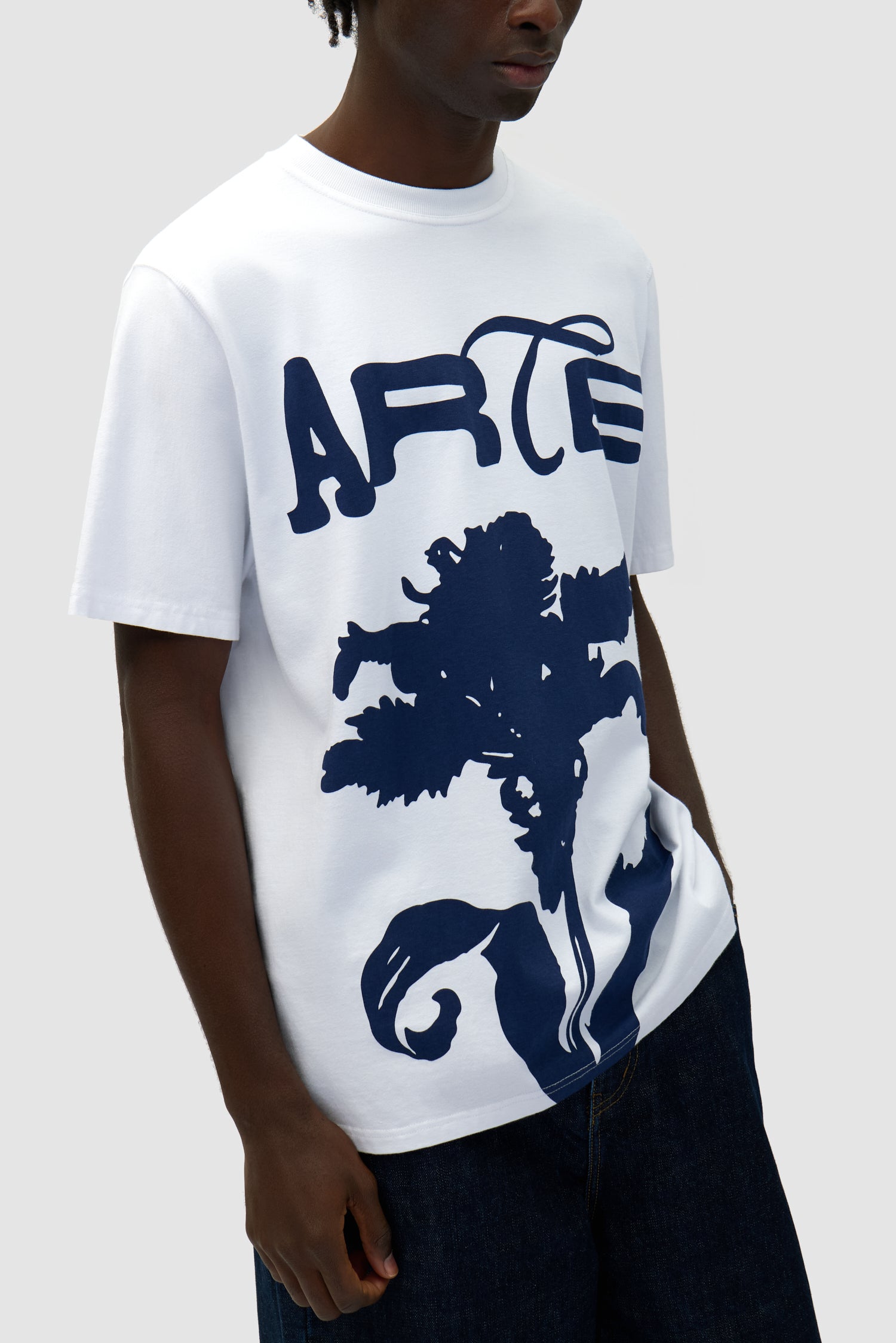 Detail view of Big Flower T-shirt in White