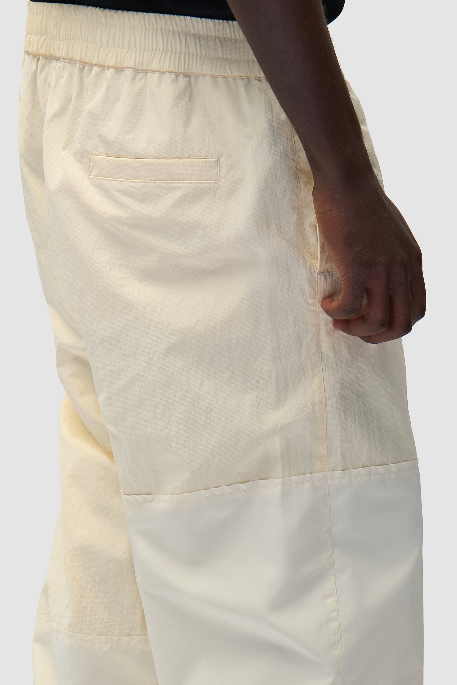 Pantalon de survêtement carré couleur crème