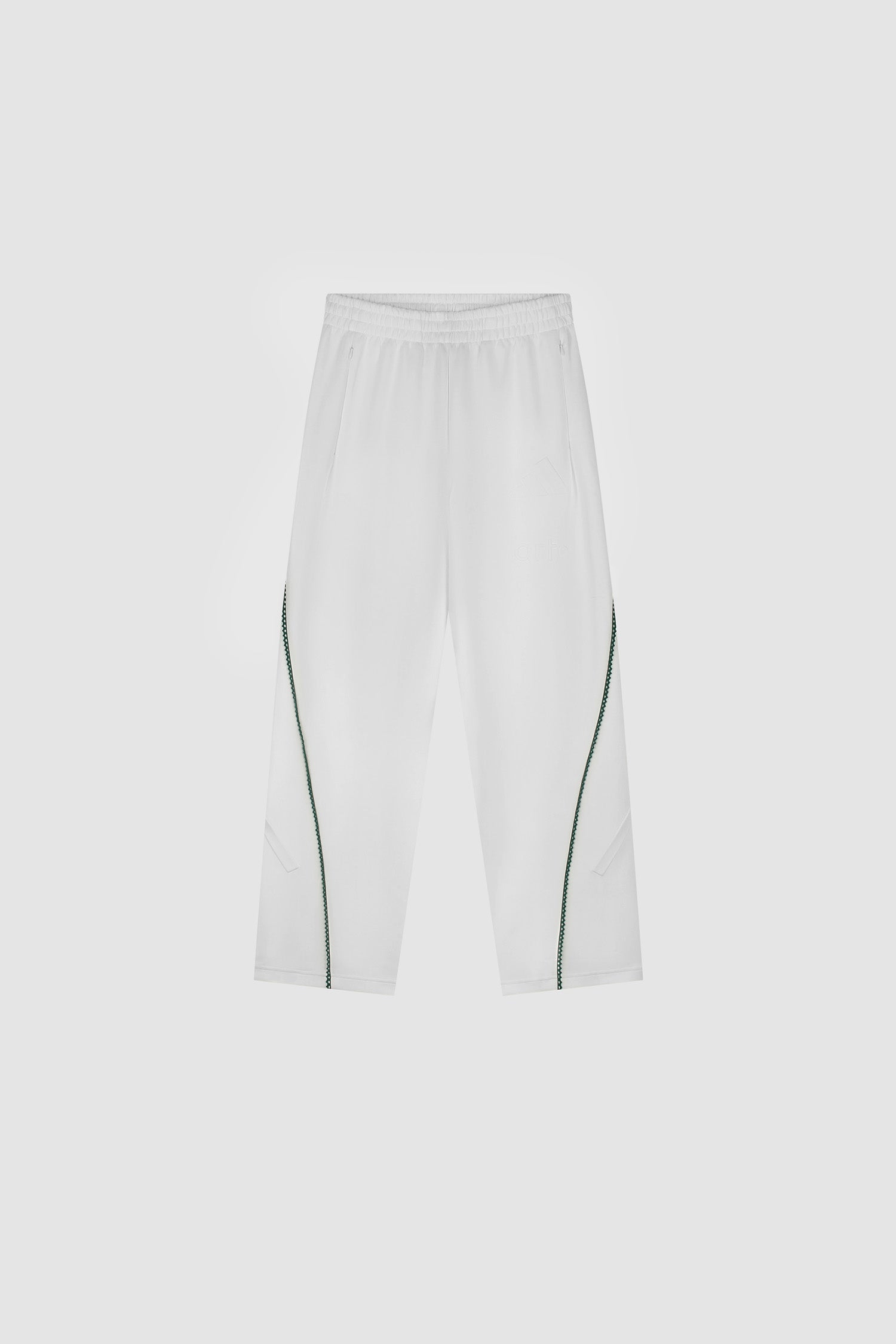 Pantalon Arte pour adidas Z.N.E. en blanc/Better Scarlet, vue de face
