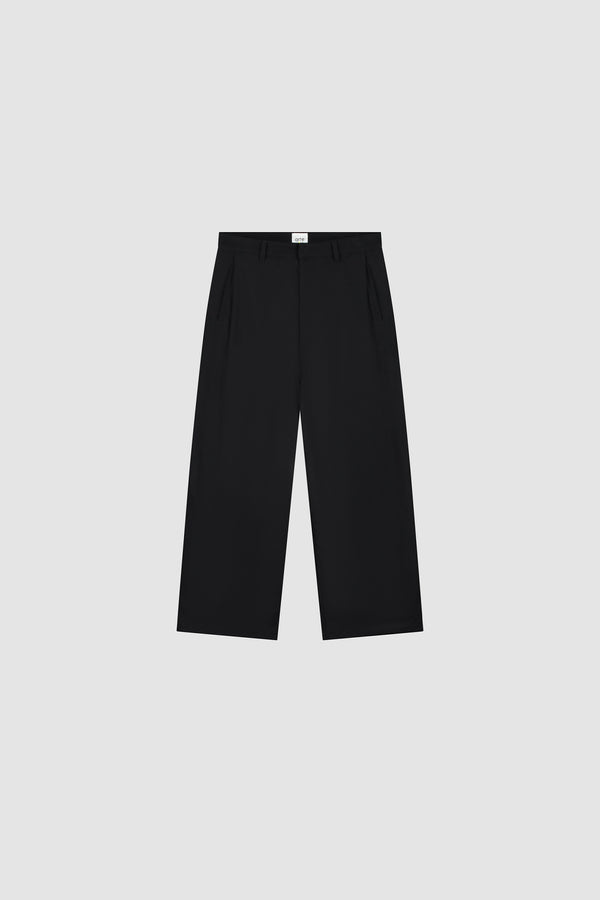 Wool Pleated Gallery Pants in Black, Front view