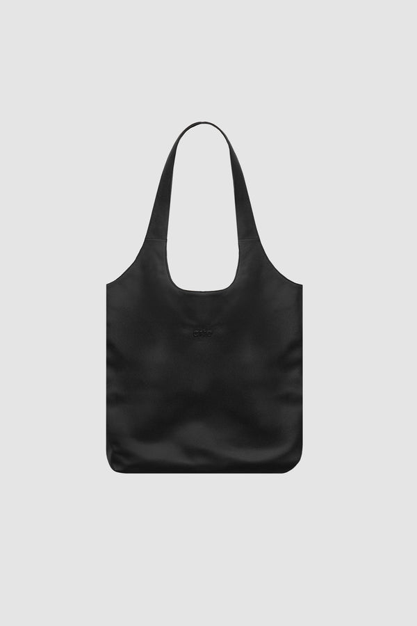 Leather Bag in Black, front view
