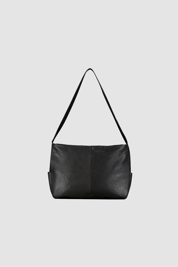 Oversize leather bag in Black, front view