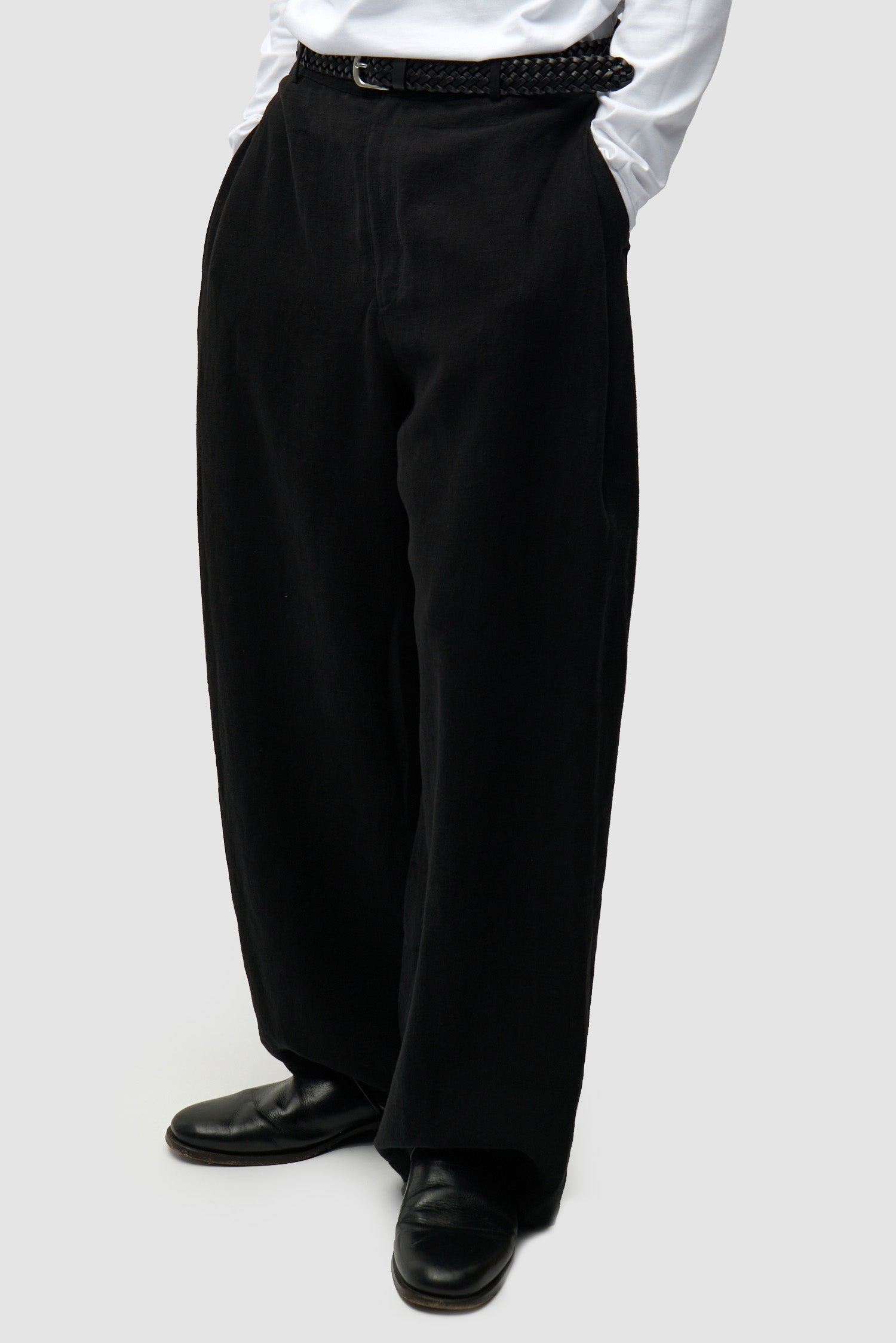 Ceinture en cuir tressé noir, vue détaillée