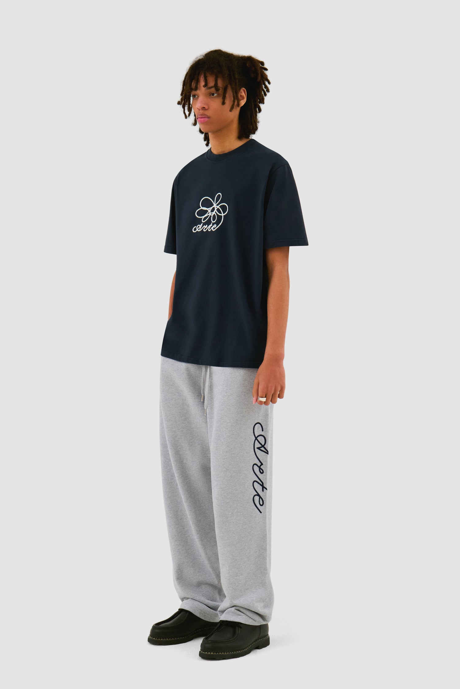 T-shirt à broderie de fleurs - Marine