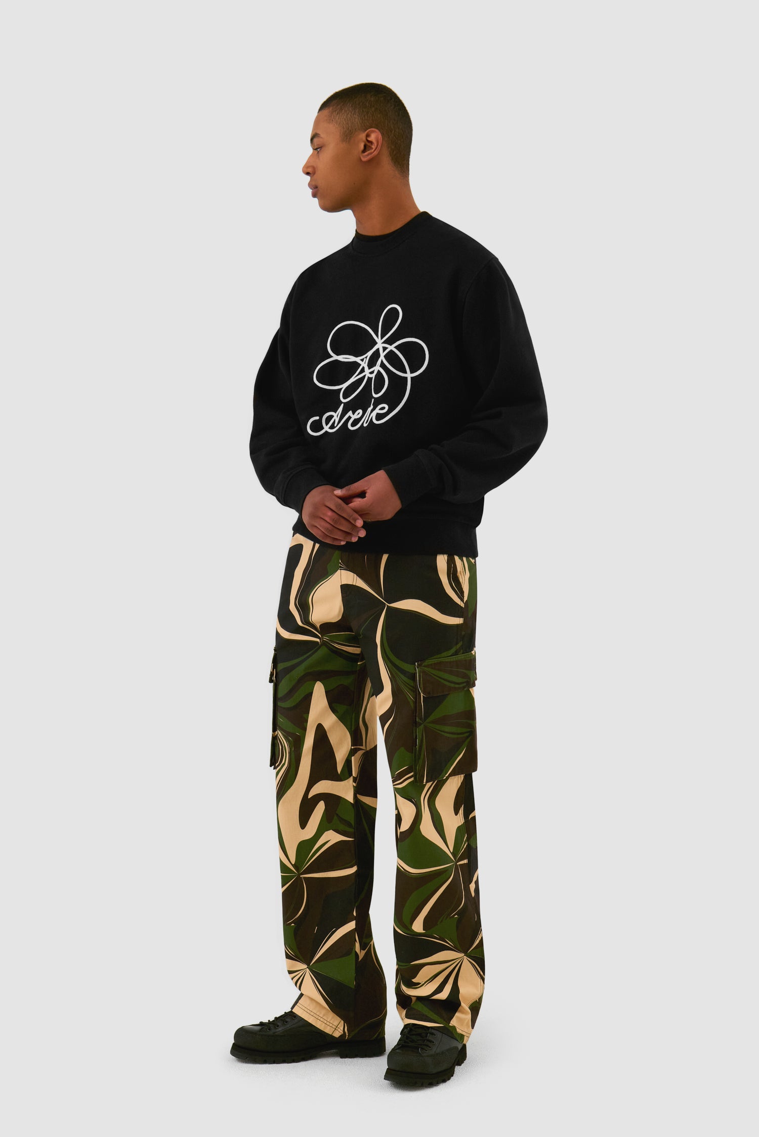 Flower Logo Crewneck - Black