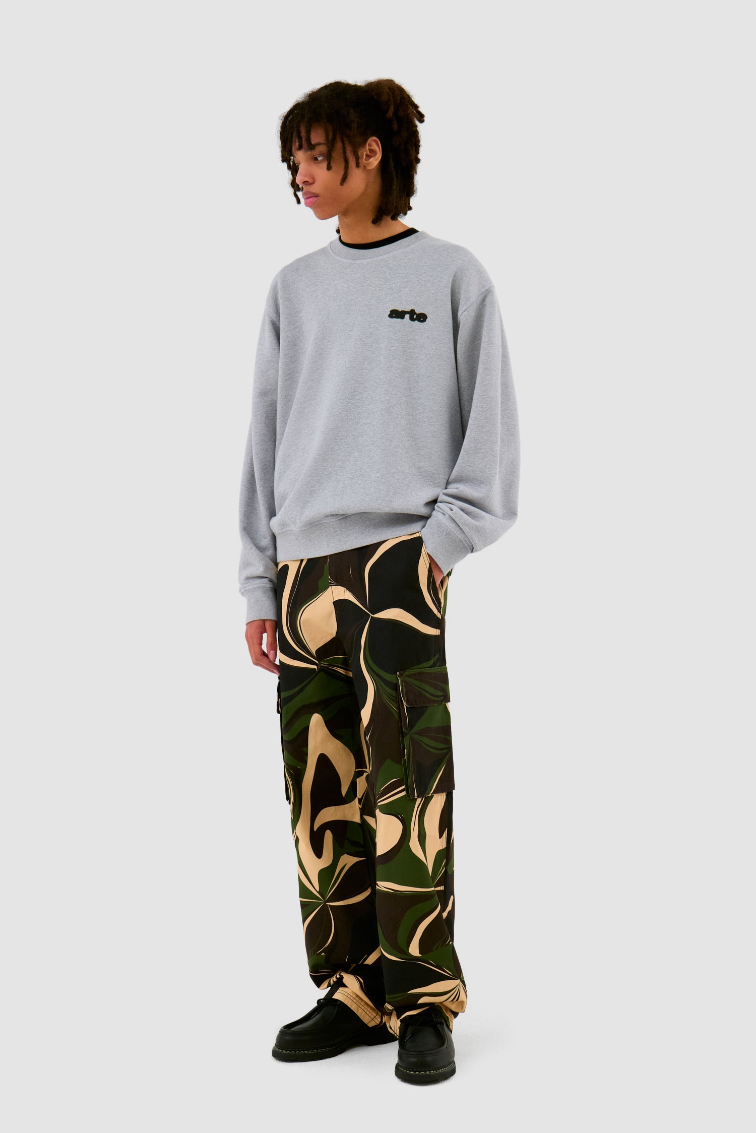 Blur Flower Crewneck - Gris