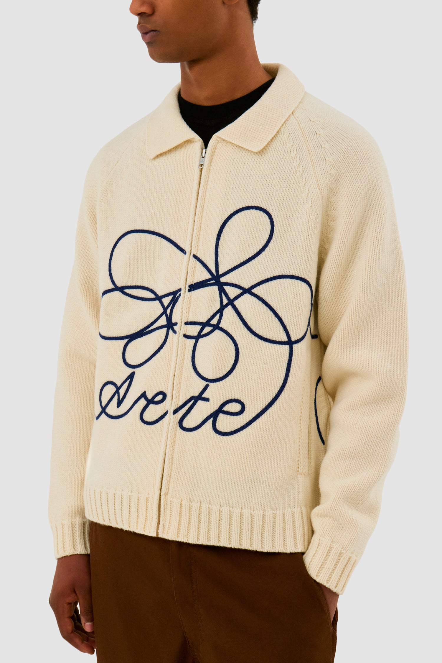 Tricot avec logo fleuri - Crème