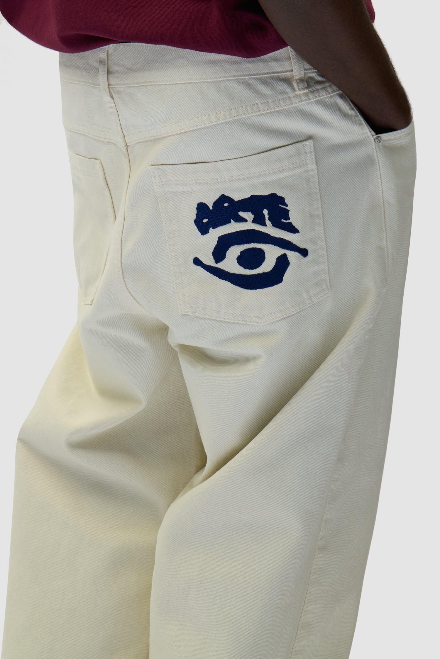 Pantalon graphique à poche arrière - Crème