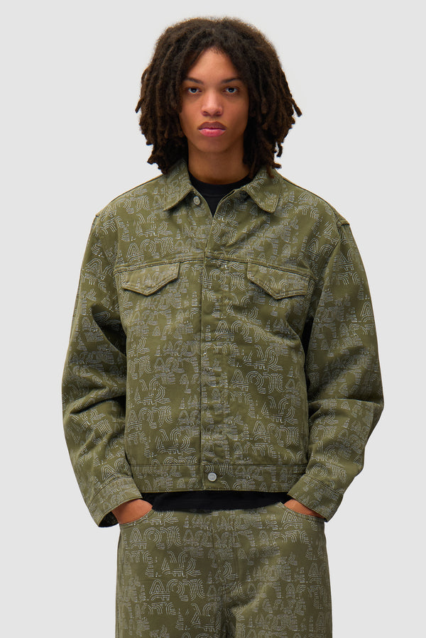 Allover Arte Jacket in Green worn by a model, half-body front view