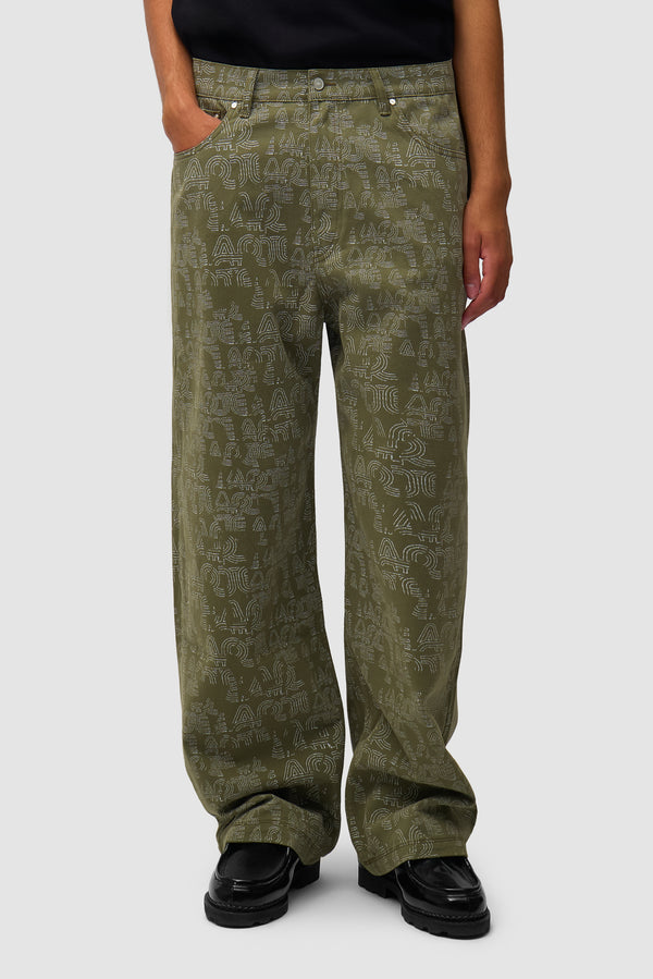 Allover Arte Pants in Green worn by a model, half-body front view