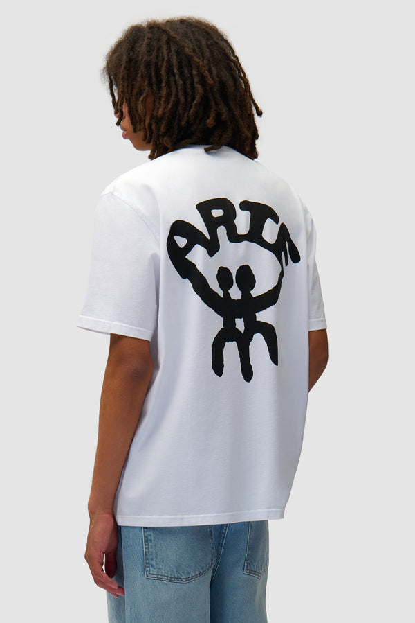 Arte Together T-shirt en blanc porté par un mannequin, vue de dos à mi-corps
