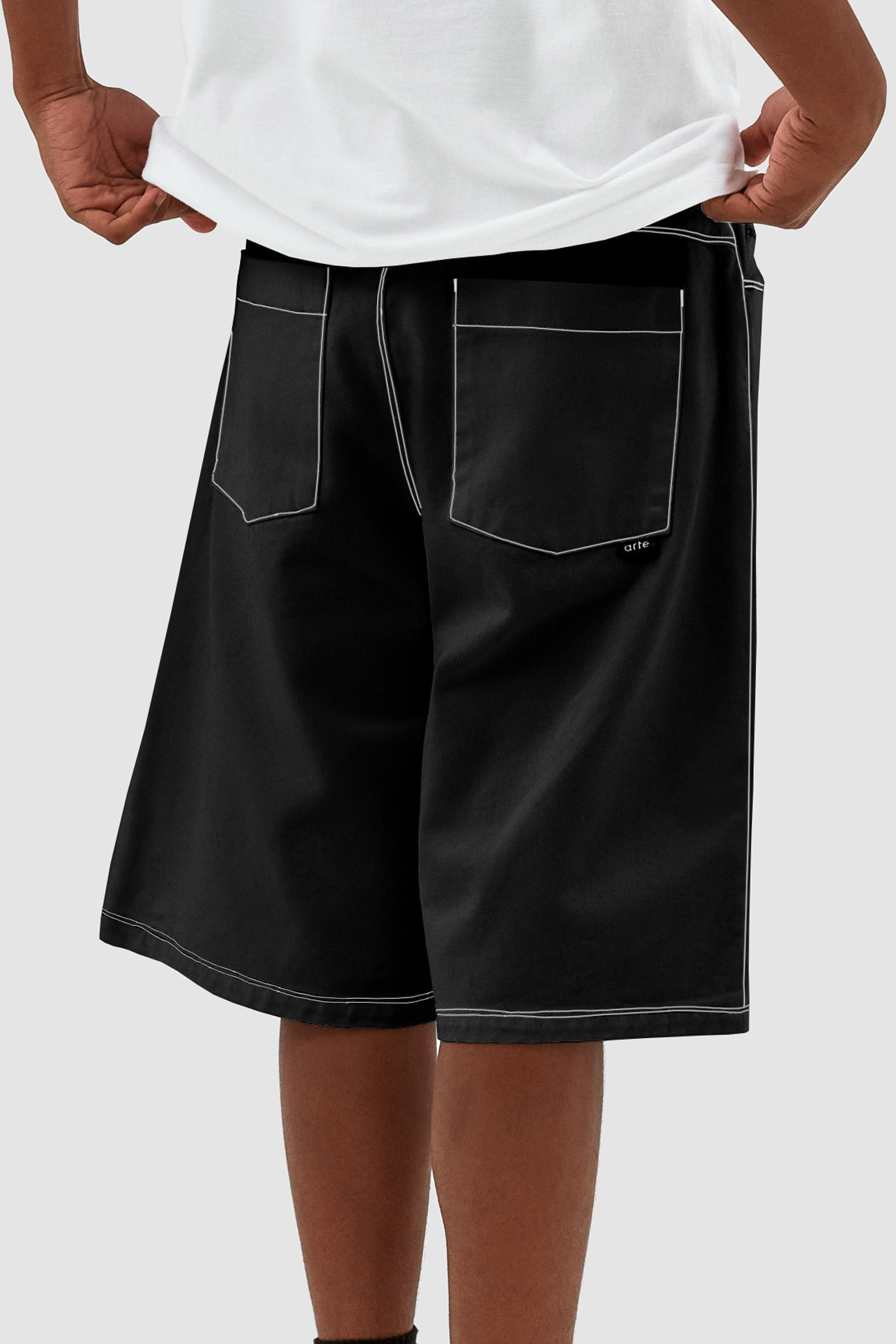 Silvain Heart Detail - Black