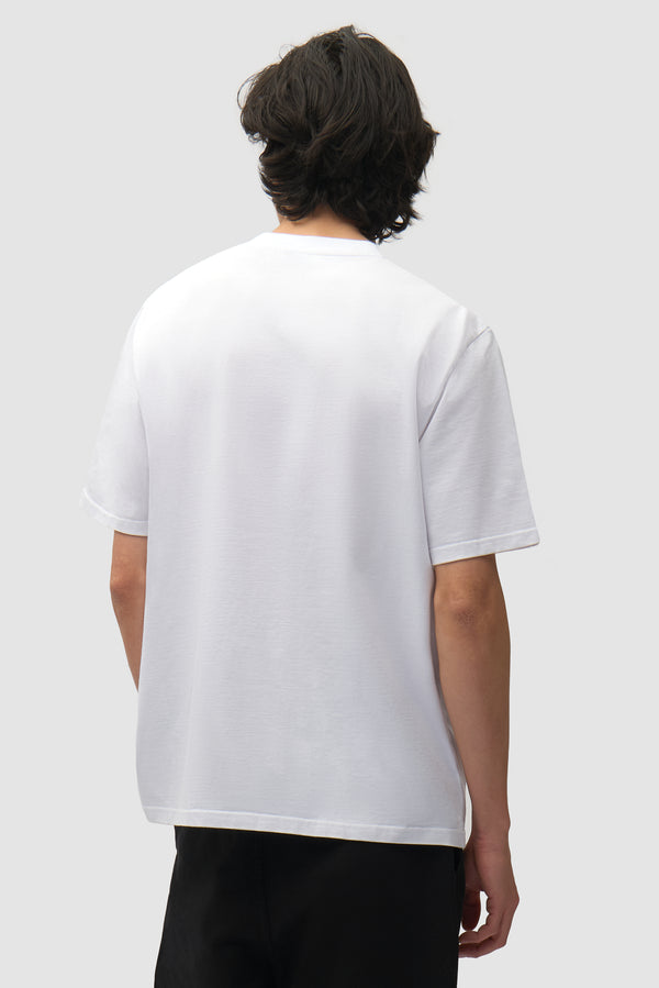 Arte/Seoul T-shirt in White worn by a model, half-body back view