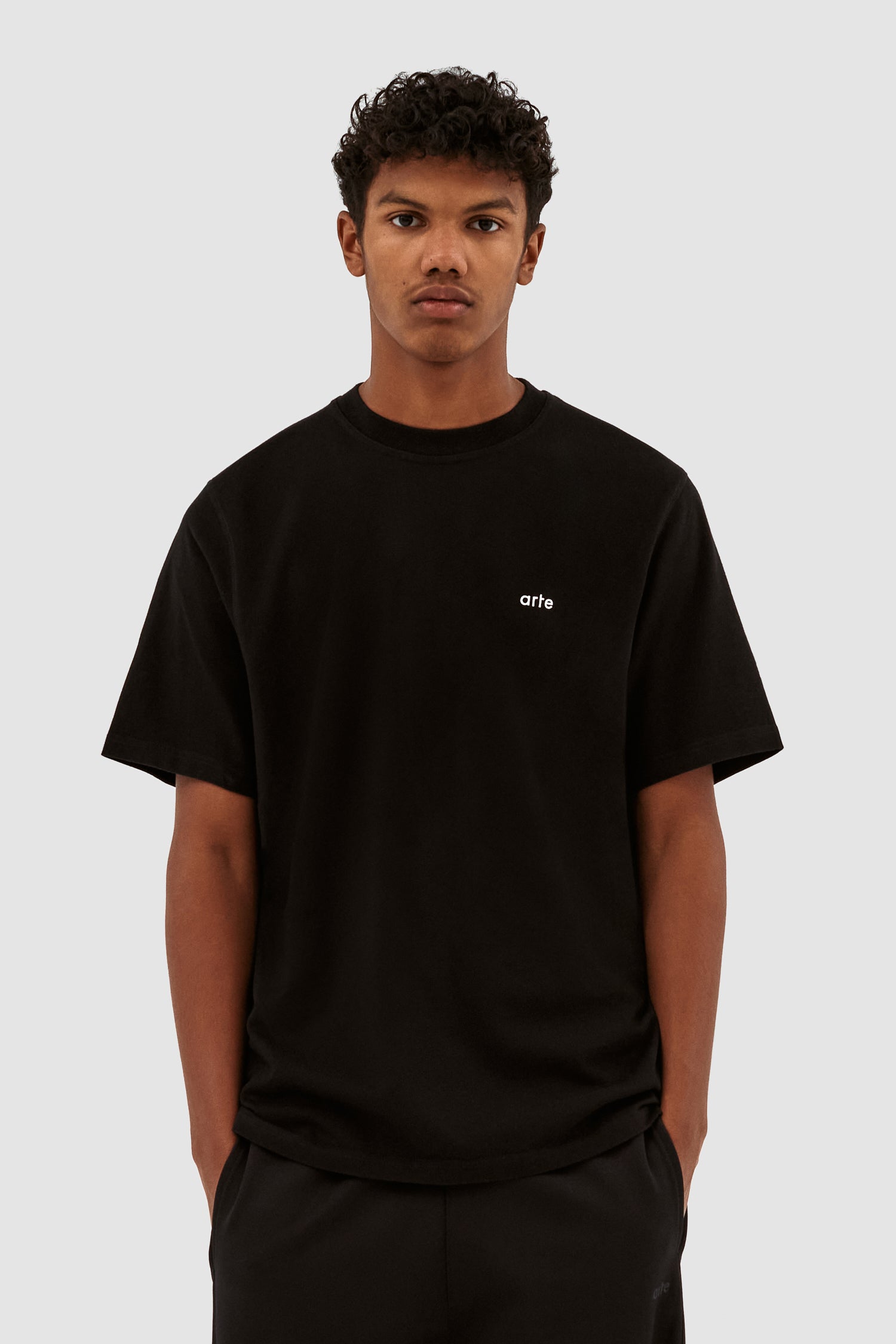 Teo Back Runner T-shirt - Black