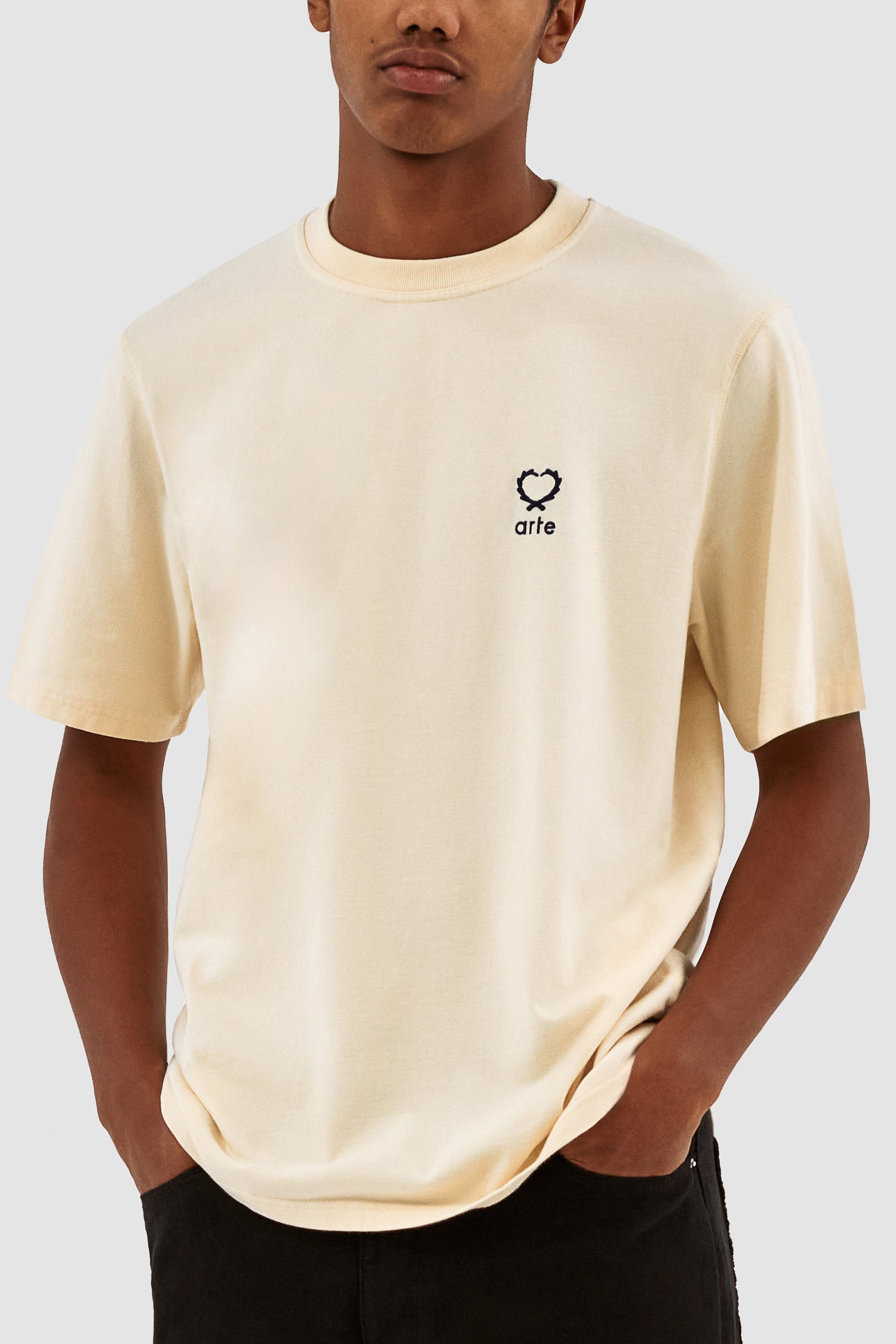 Teo Small Heart T-shirt - Cream