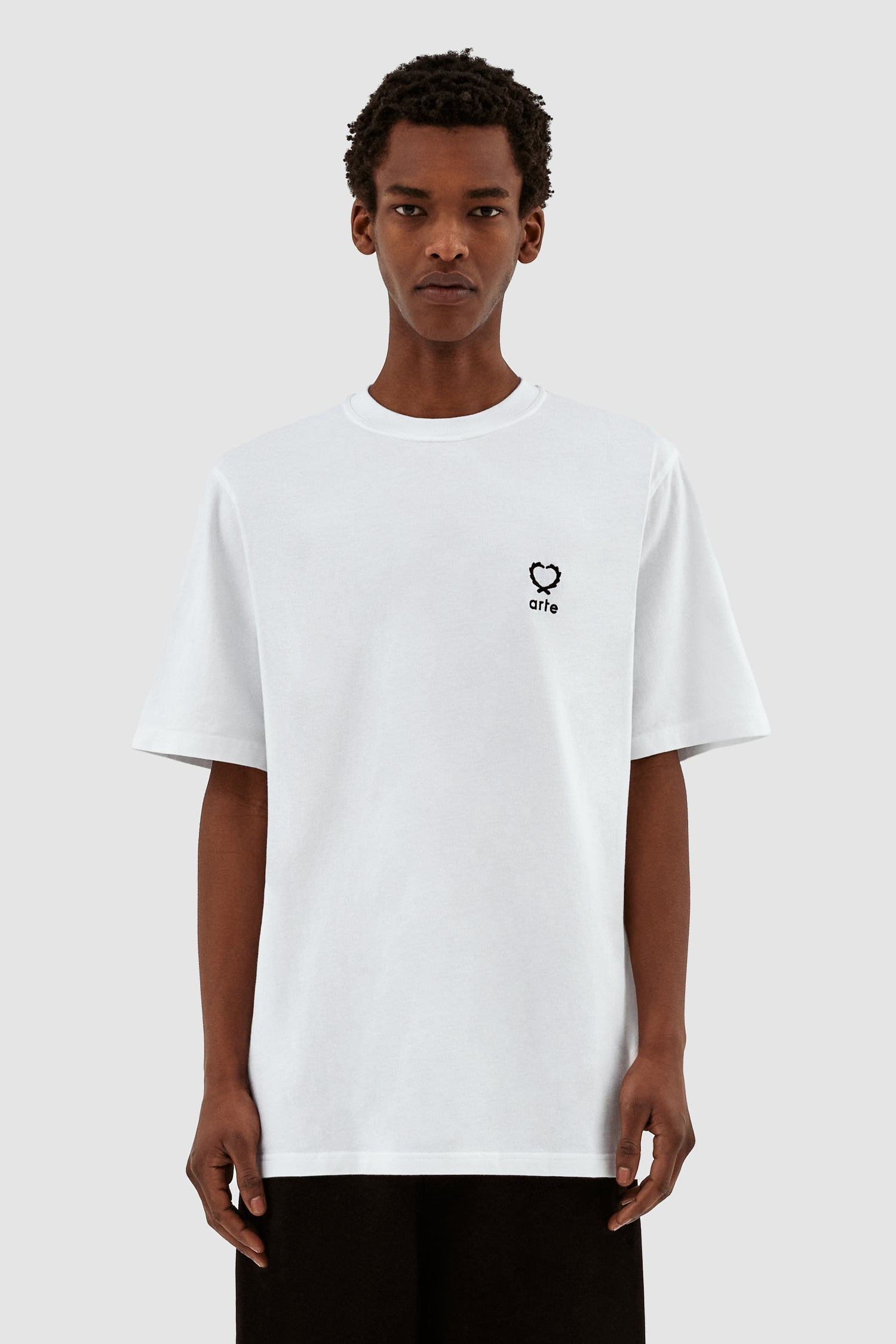 Teo Small Heart T-shirt - White – Arte Antwerp