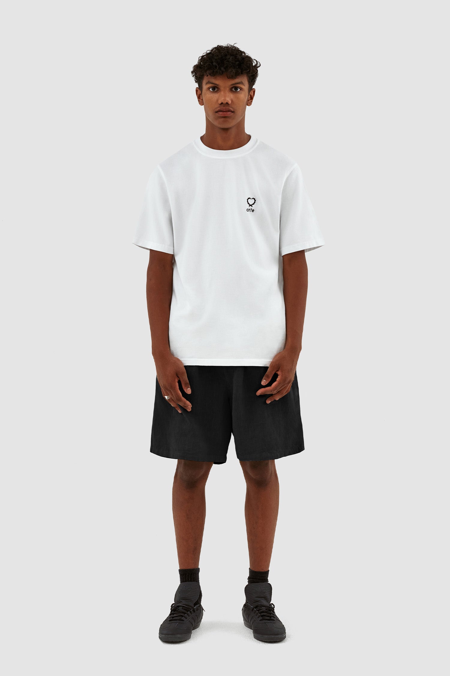 Jan Linnen Shorts - Black