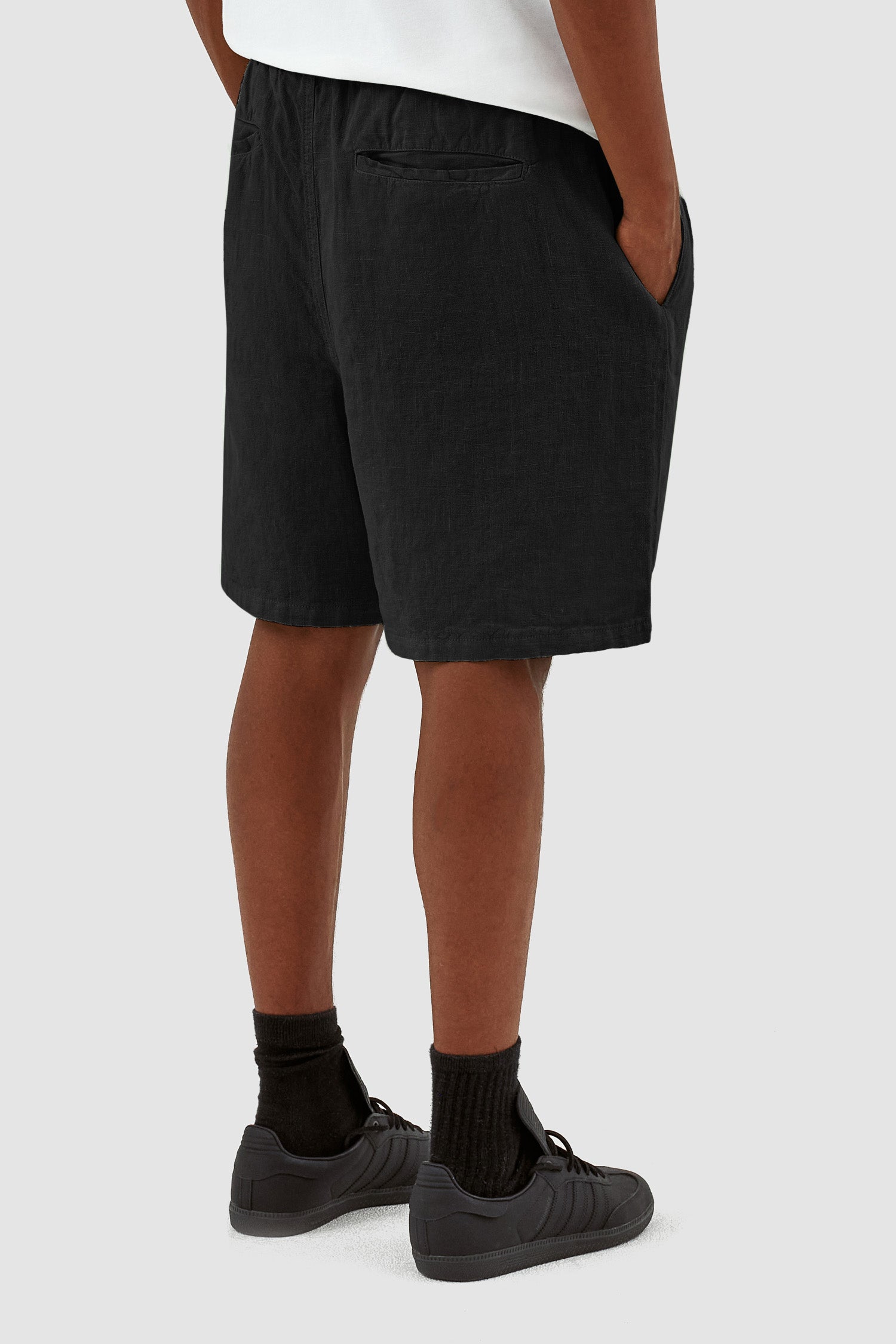 Jan Linnen Shorts - Black