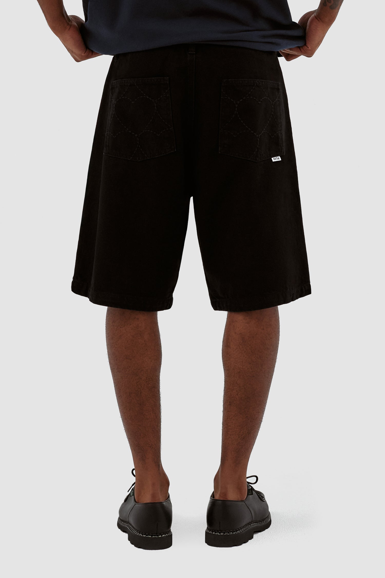 Serena Heart Shorts - Black