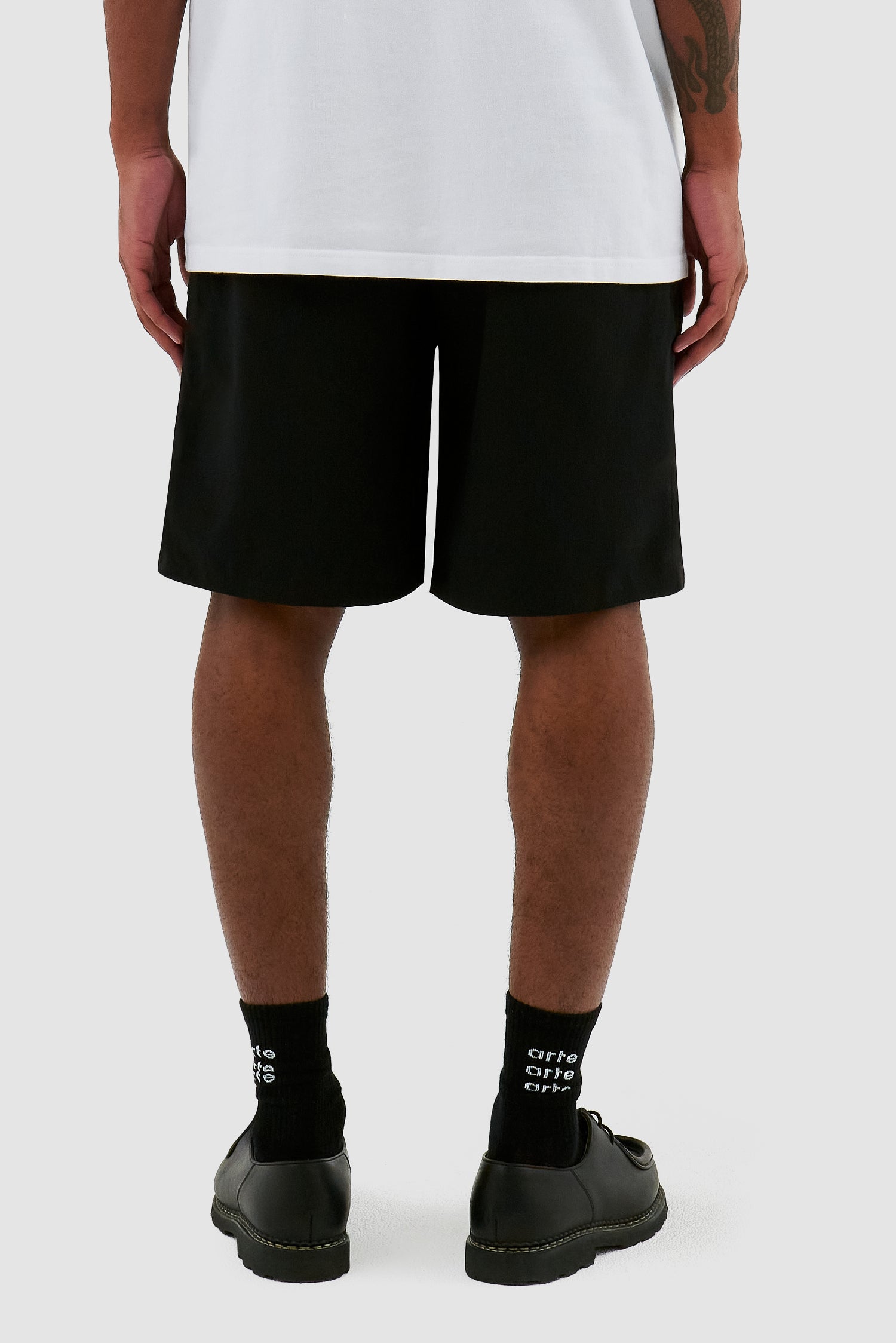 Samuel Logo Shorts - Black