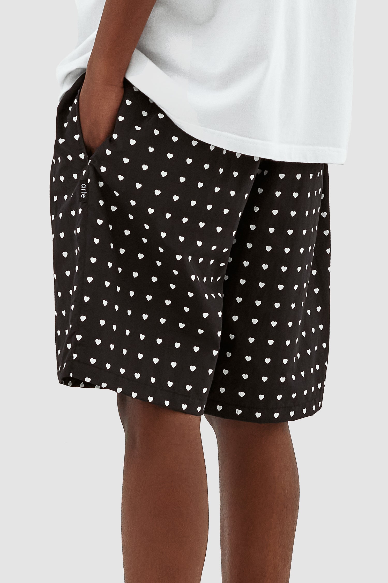 Jules Heart Shorts - Black/White