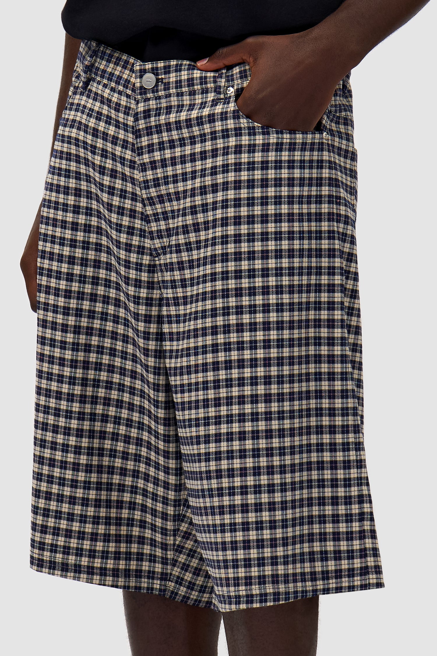 Plaid Short - Cream/Navy