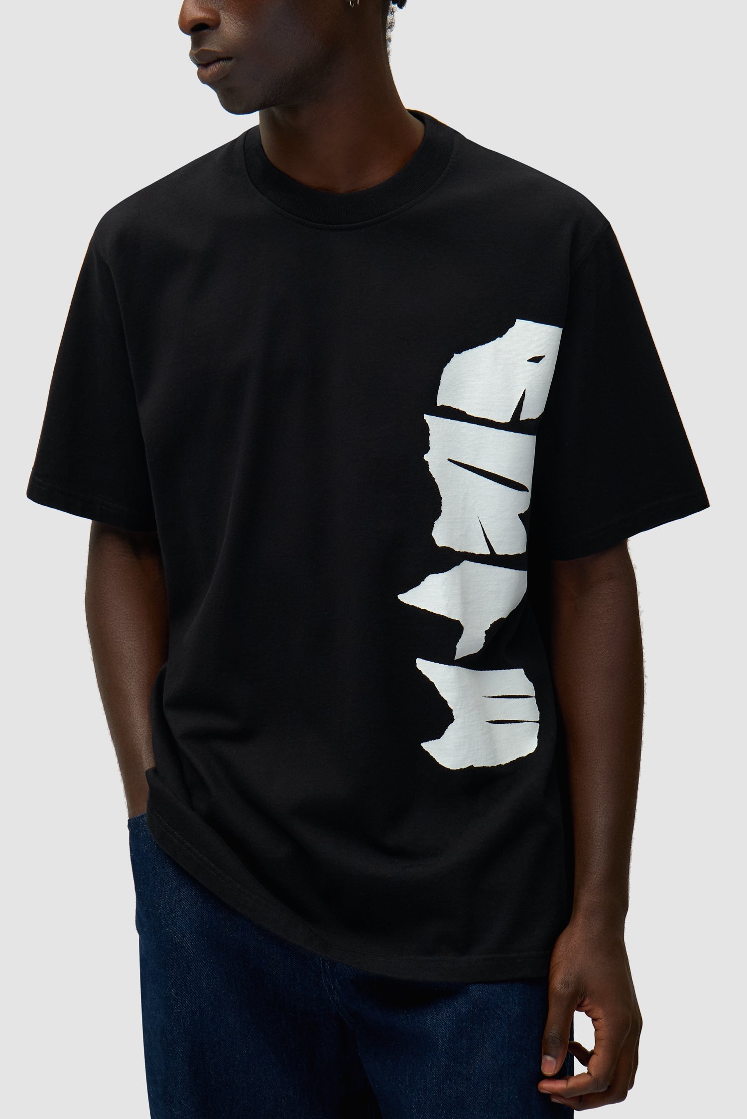 T-shirt avec logo sur le côté - Noir