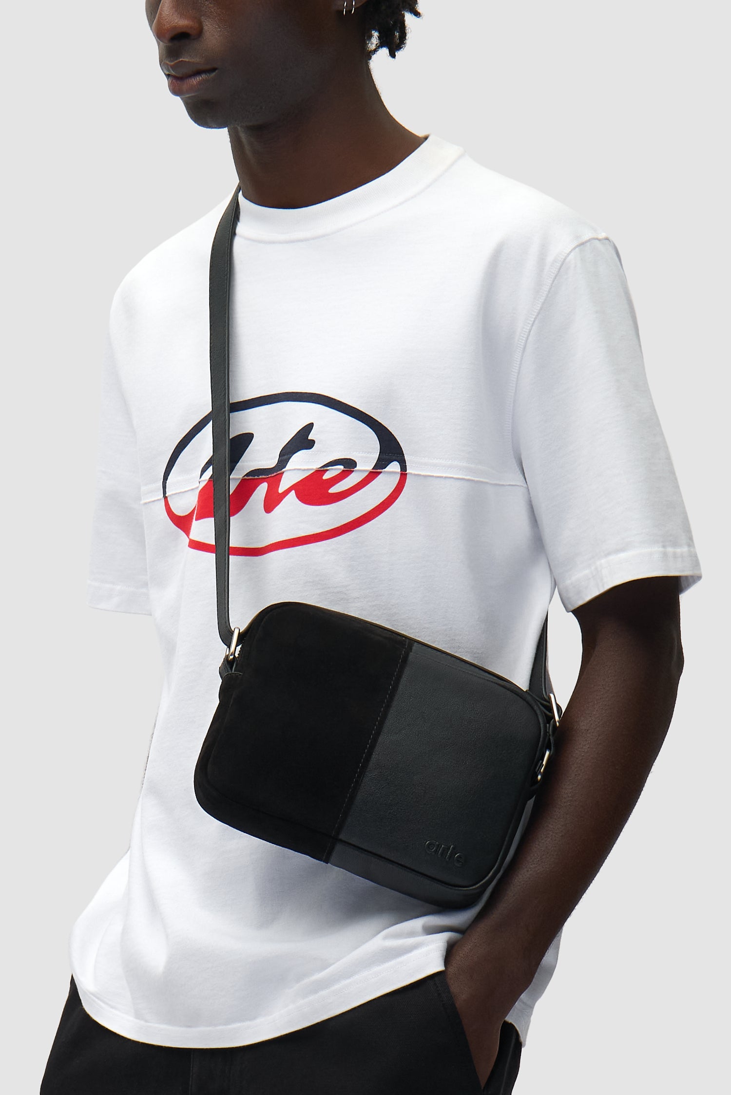 Sac Multi Leather Baka noir, vue détaillée