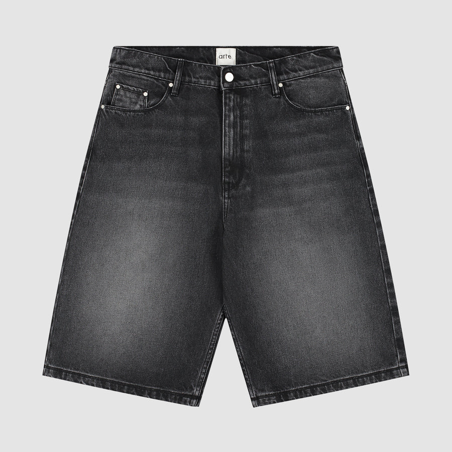 Round pocket Denim Short - Fade Black