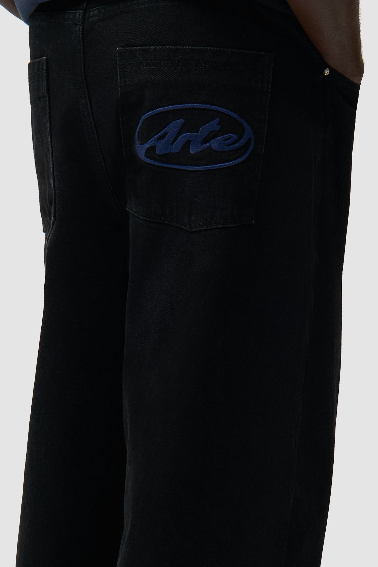 Pantalon à poche avec logo circulaire - Noir