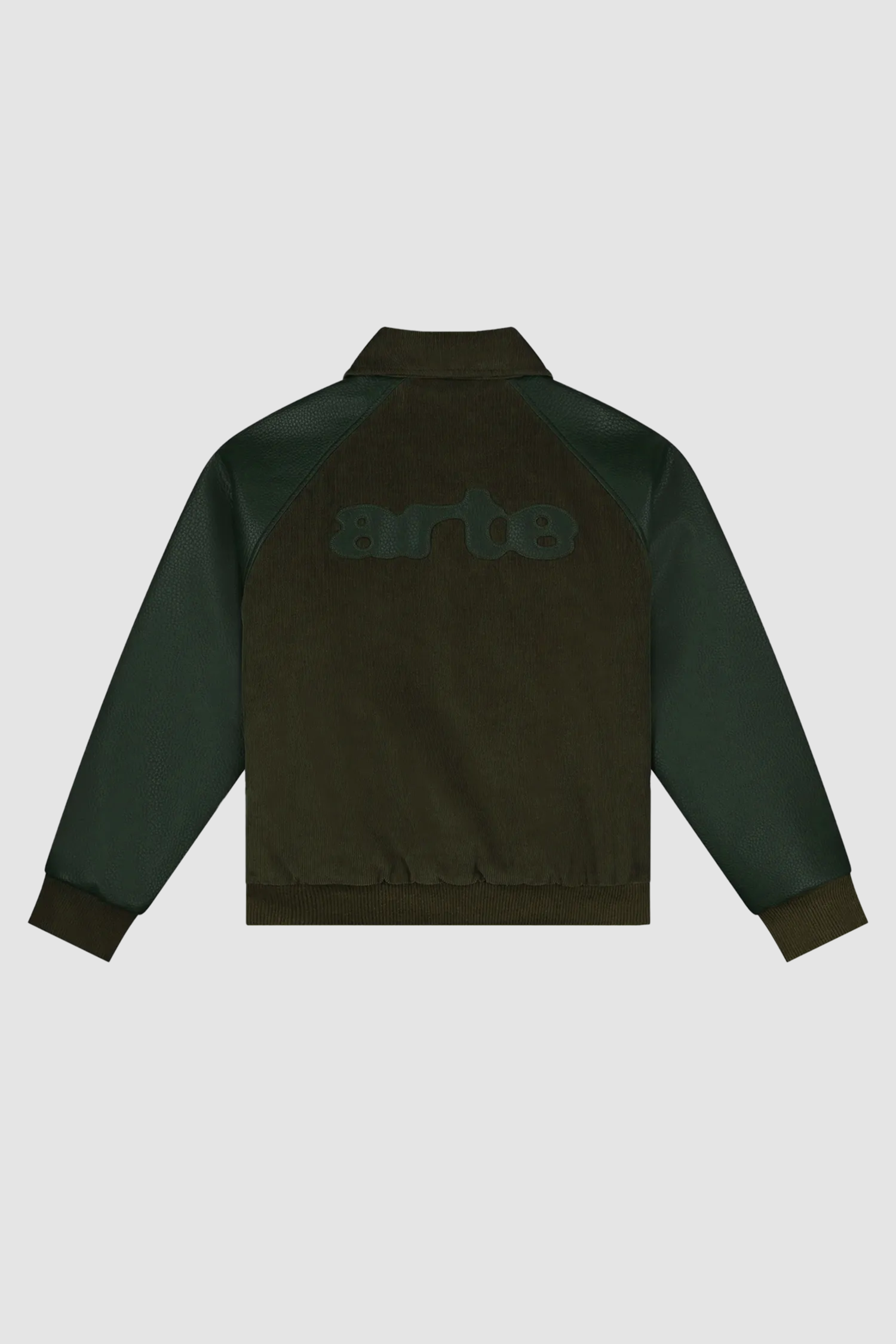 Veste universitaire en vert, vue de dos