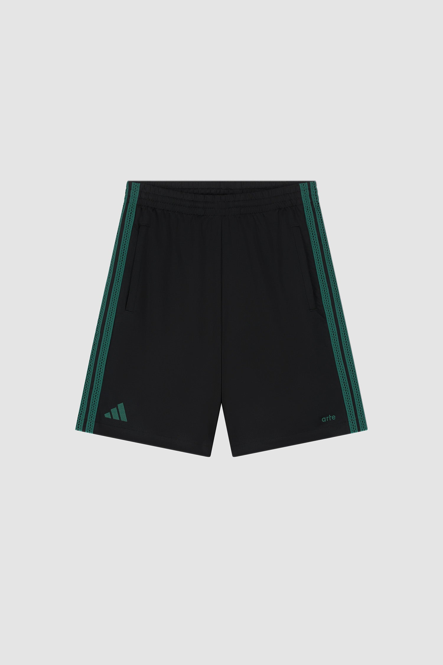 Short Arte pour adidas, noir, vue de face