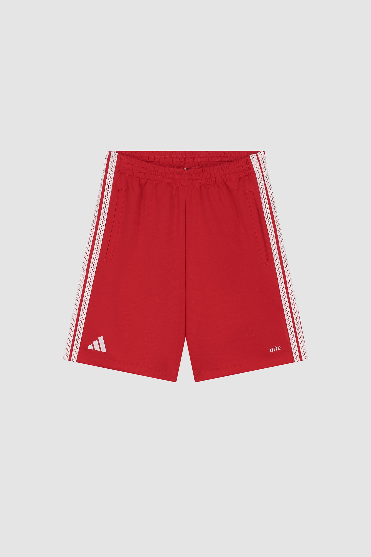 Short Arte pour adidas, couleur Better Scarlet, vue de face
