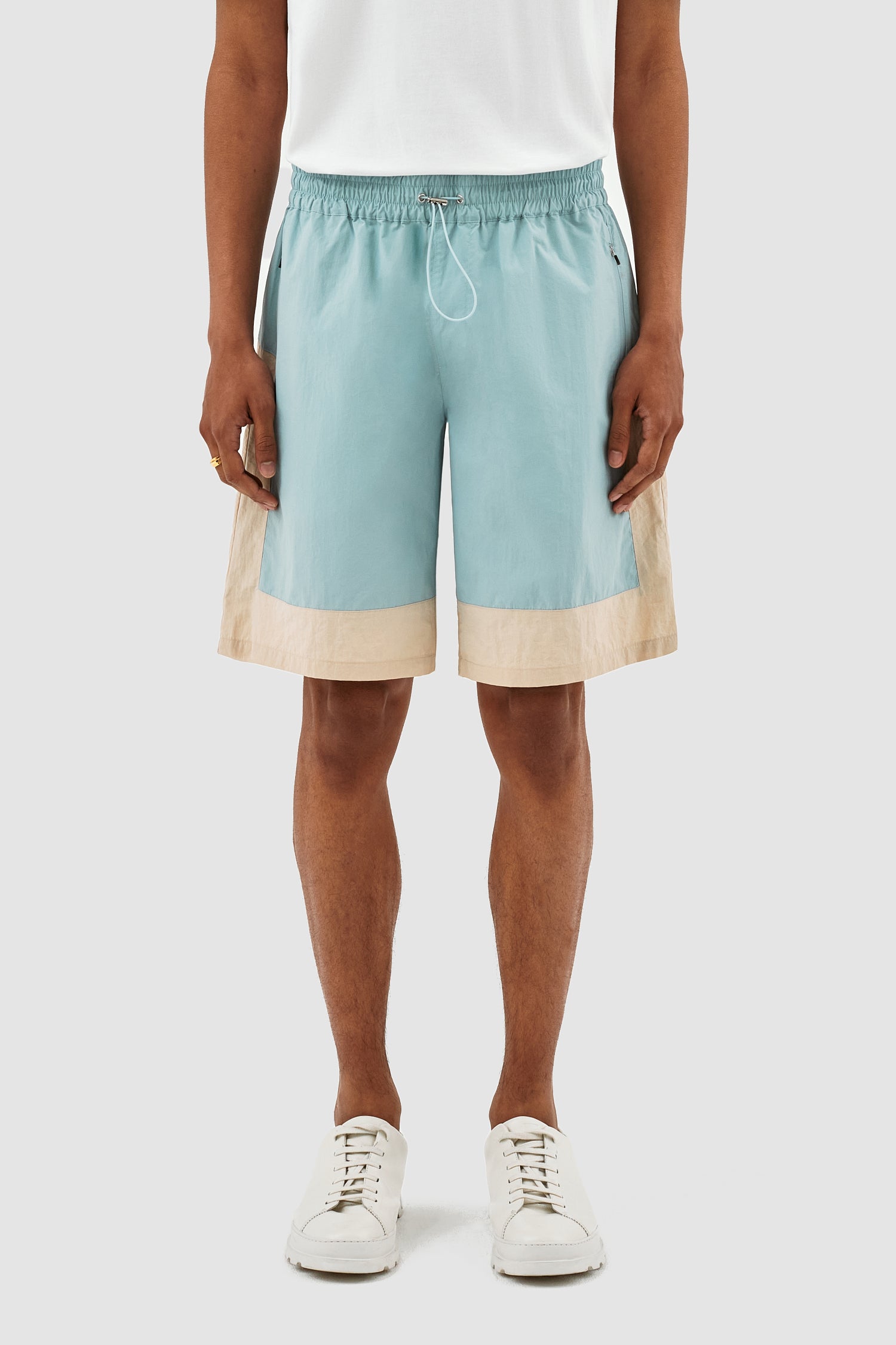Steiner Contrast Short - Light Blue/Cream