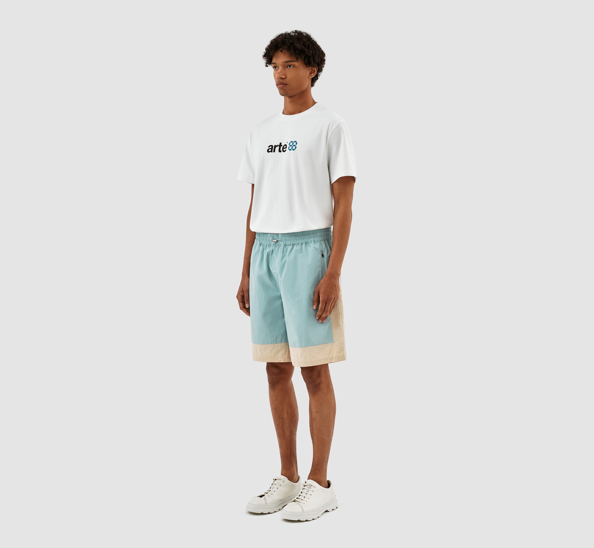 Steiner Contrast Short - Light Blue/Cream