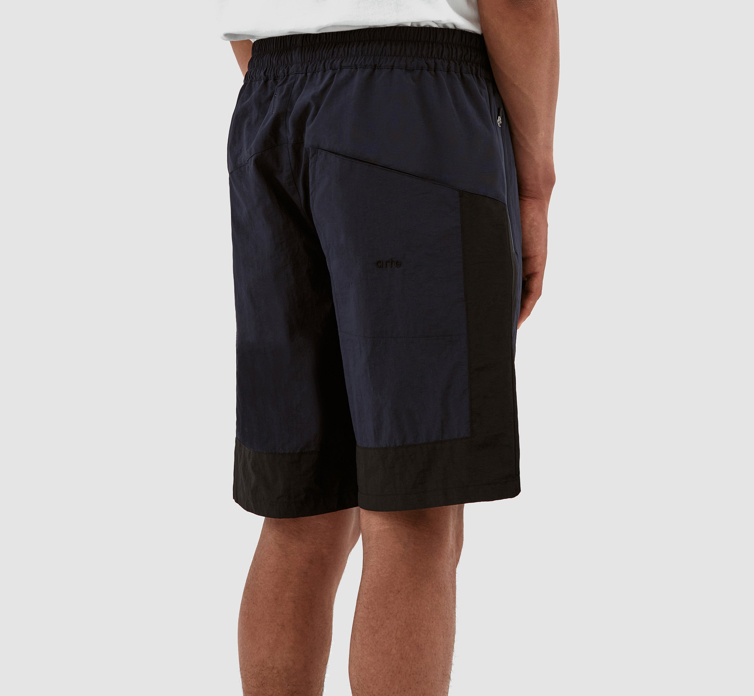 Steiner Contrast Shorts - Black/Navy